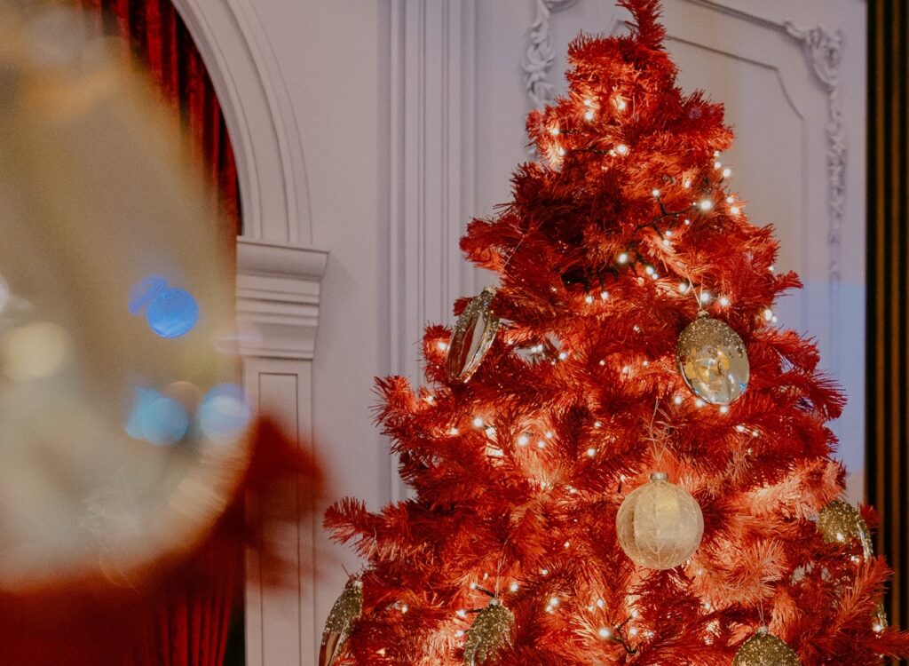 Το Lush Beach Bar υποδέχεται τις γιορτές με ένα εντυπωσιακό εορταστικό πρόγραμμα