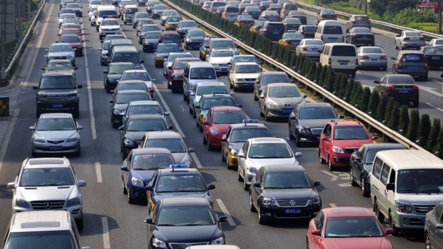 Η ΕΕ ετοιμάζει νέους κανόνες για τον κύκλο ζωής των οχημάτων