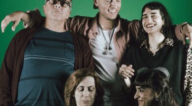 polyelaios.2e16d0ba.fill-1375×729.width-800