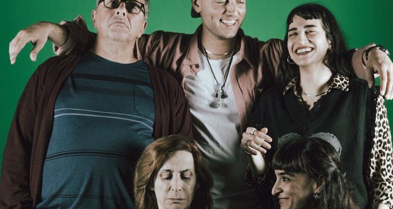 polyelaios.2e16d0ba.fill-1375×729.width-800