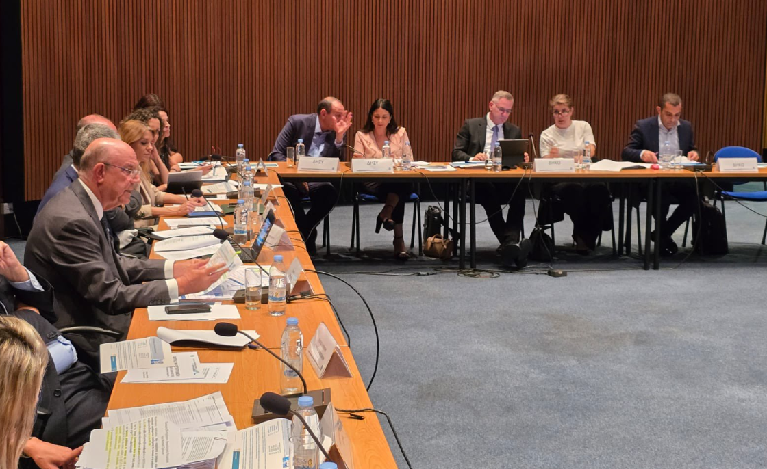 Φορολογική μεταρρύθμιση: Ιδού οι τροπολογίες των κομμάτων, παρουσιάστηκαν εκ νέου