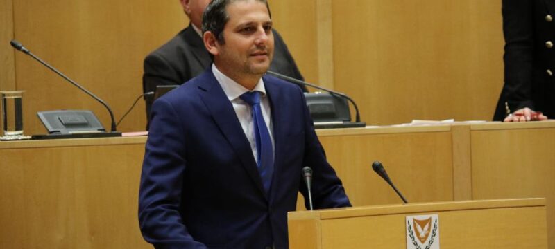 ΑΛΑΜΠΡΙΤΗΣ-