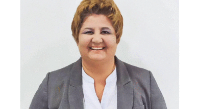 ΓΙΑΝΝΑ ΝΙΚΟΛΑΟΥ ΠΡΟΕΔΡΟΣ ΣΧΟΛΙΚΗΣ ΕΦΟΡΕΙΑΣ ΛΑΡΝΑΚΑΣ