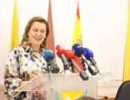 ΥΠΟΥΡΓΟΣ ΠΑΙΔΕΙΑΣ 0