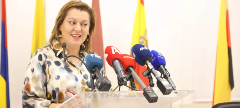 ΥΠΟΥΡΓΟΣ ΠΑΙΔΕΙΑΣ 0