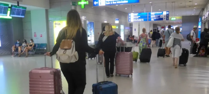 αφίξεις-αεροδρόμιο