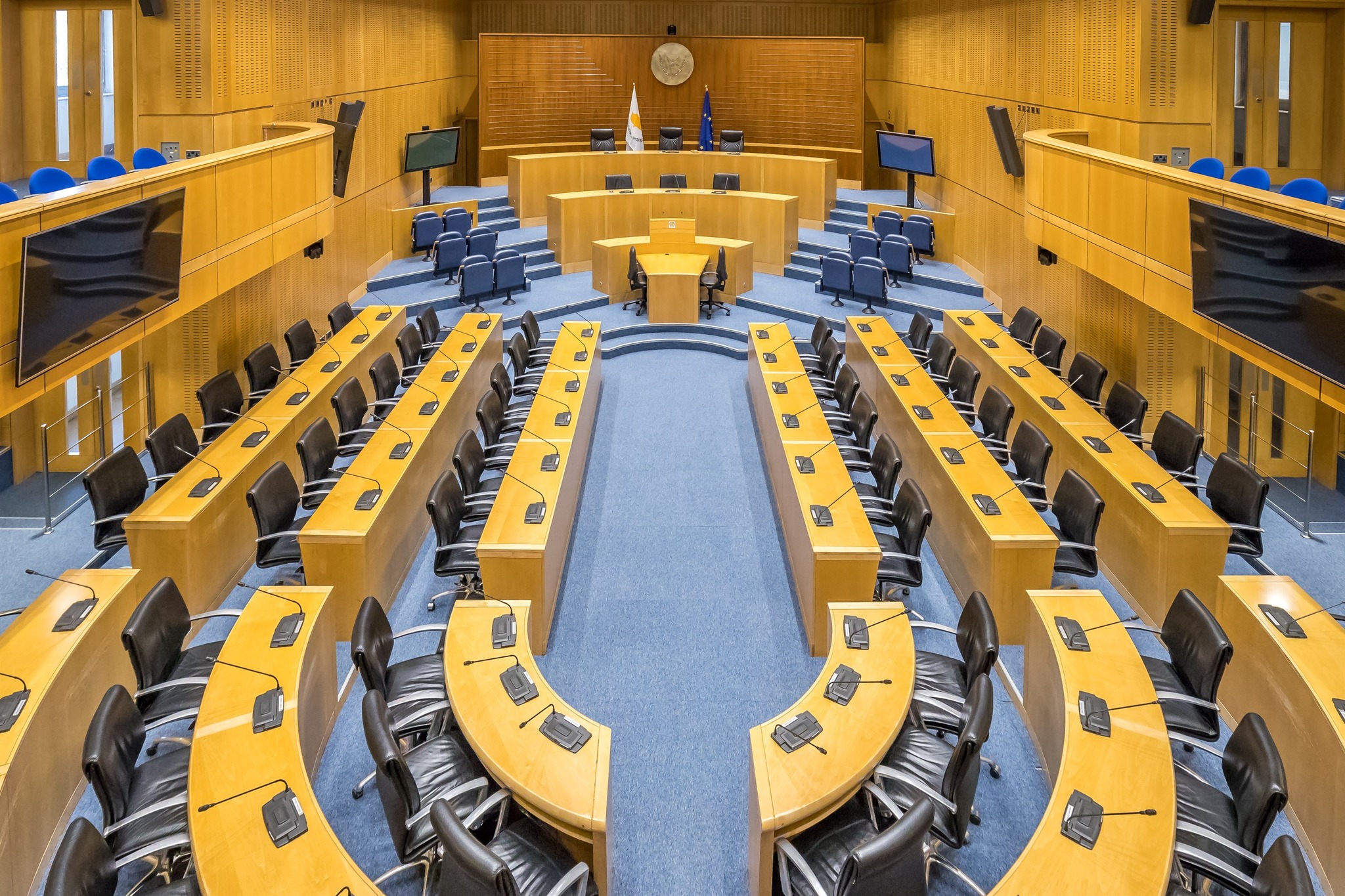 Μποναμάς άνω των €7 εκατ. για τα κόμματα: Πόσα θα λάβει το καθένα και τι θα γίνει με τις παράνομες χορηγίες