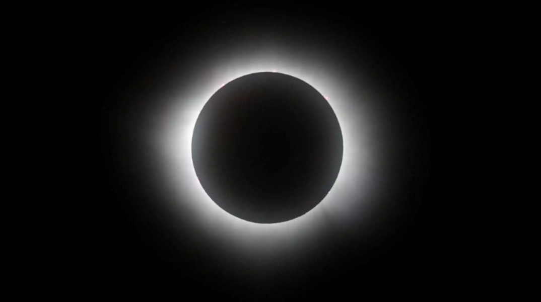 Η πρώτη ολική έκλειψη Ηλίου στην Ευρώπη έπειτα από 27 χρόνια και άλλα αστρονομικά γεγονότα για το 2026