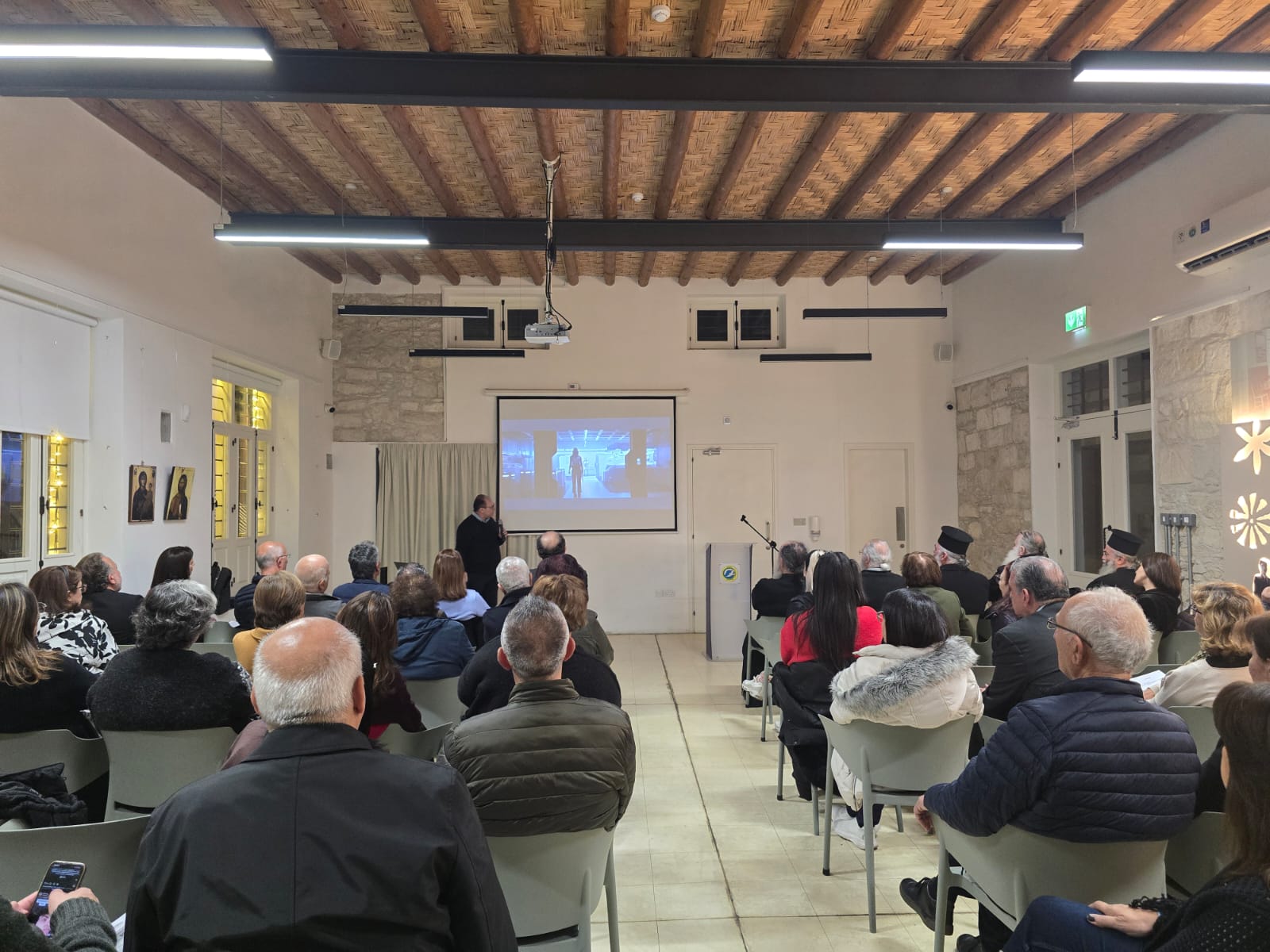 Ολοκληρώθηκε με μεγάλη επιτυχία η 4η διάλεξη του Ελεύθερου Πανεπιστημίου Δήμου Αραδίππου (φώτο)