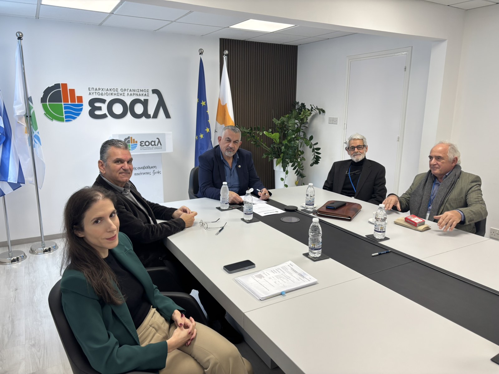 Υπογραφή Σύμβασης ΕΟΑ Λάρνακας με εταιρεία για εγκατάσταση λειτουργίας νέων μεμβρανών διήθησης (MBR) στον Σταθμό Επεξεργασίας Λυμάτων Λάρνακας  (φώτο)