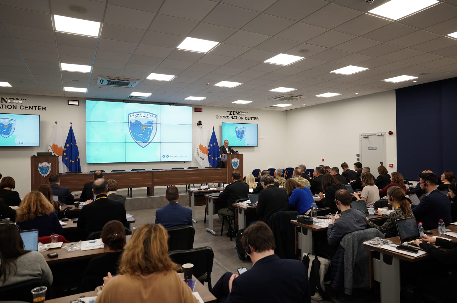 Διαπιστευμένοι ανταποκριτές ευρωπαϊκών και διεθνών μέσων ενημέρωσης από τις Βρυξέλλες στο ΚΣΕΔ Λάρνακας (φώτο)