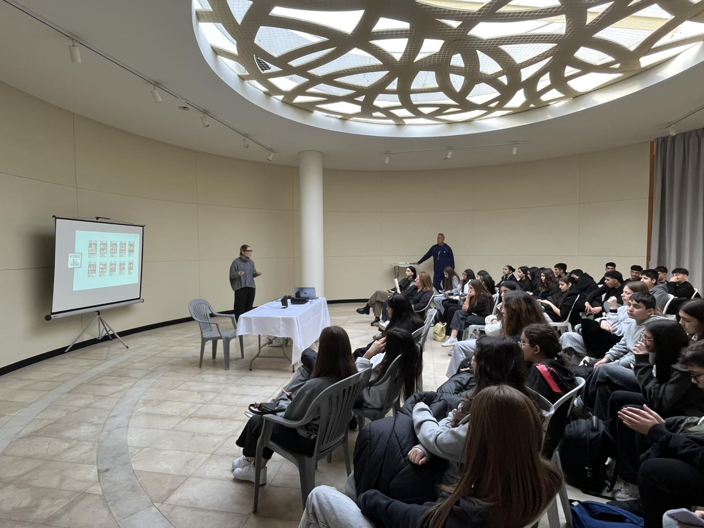 Ημέρα Ομίλων στο Γυμνάσιο Δροσιάς στη Λάρνακα  (φώτο)