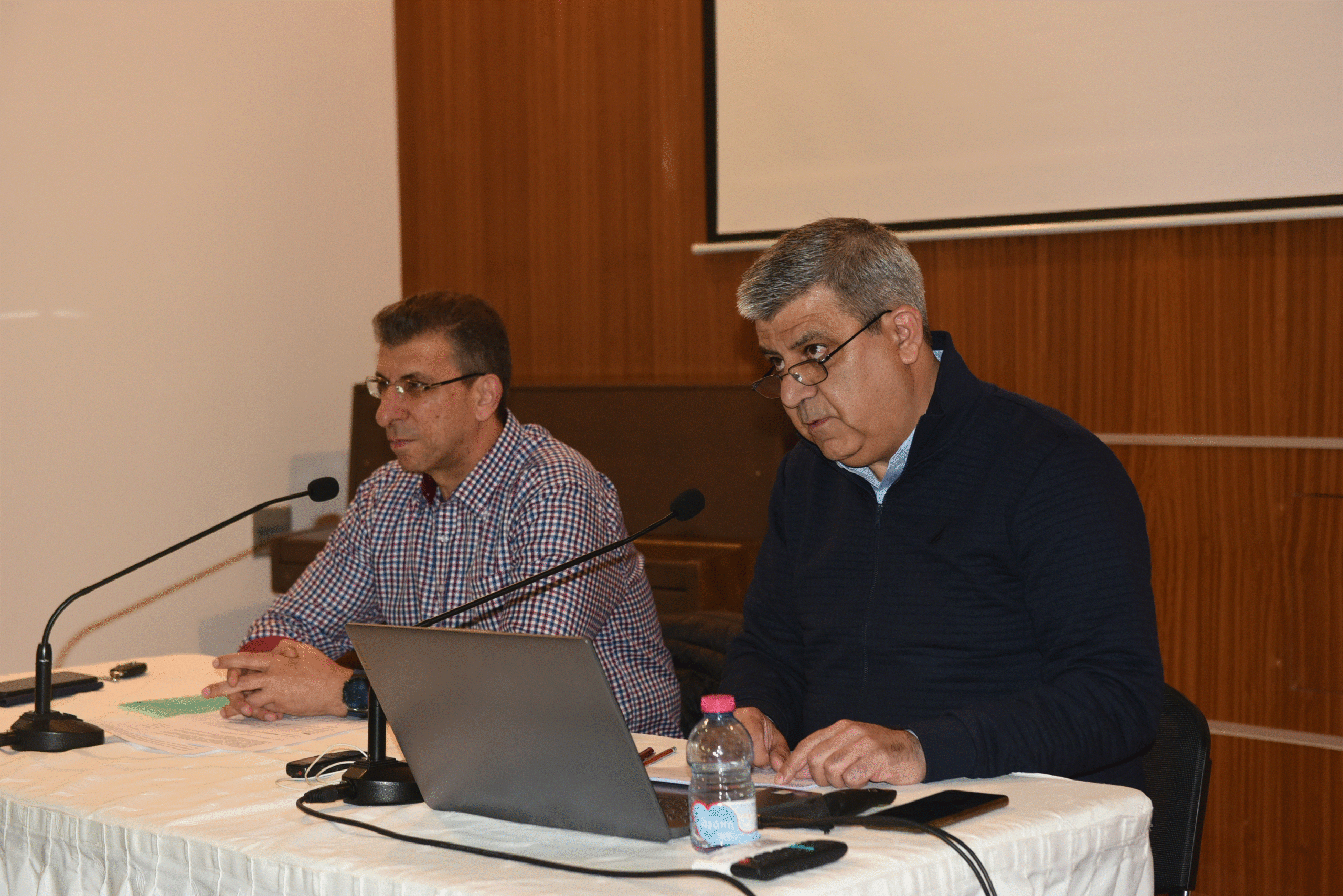 Η διάλεξη η δράση της 31ης Μοίρας Καταδρομών το 1974 στο Ζηνώνειο Ελεύθερο Πανεπιστήμιο στη Λάρνακα   (φώτο)