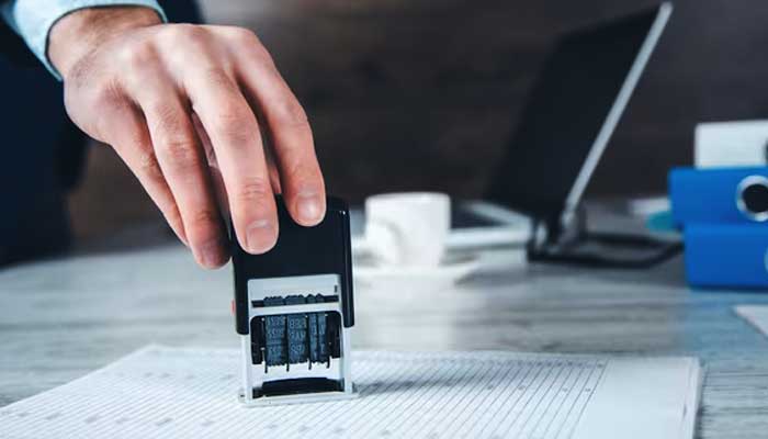 Χωρίς χαρτόσημα τα έγγραφα από 1/1 ενημερώνει το Τμ. Φορολογίας