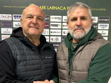 aek-rokaa-karapatakis