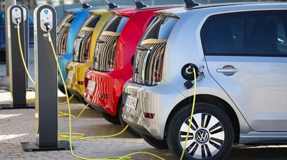 Αποστέλλονται νέες εγκρίσεις σε επιλαχόντες για χορηγία ηλεκτροκίνησης