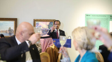 Πρόεδρος της Δημοκρατίας ‒ Επίσημ