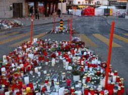 d8cce780b47d444d903569f536806591