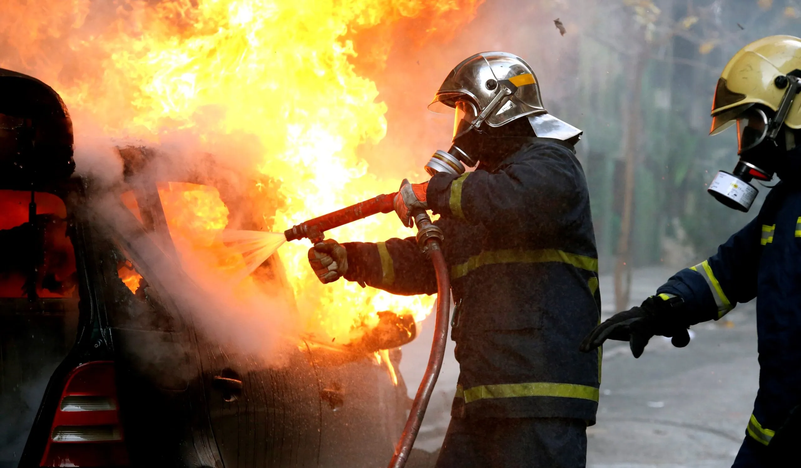 Στις φλόγες όχημα 40χρονου – Εκτεταμένες οι ζημιές