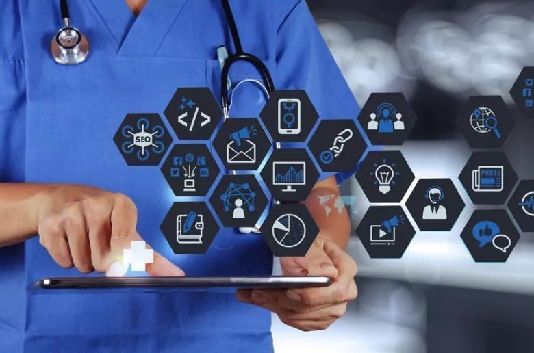 Προβλήματα με λογισμικό ΓεΣΥ: «Λειτουργεί θαυμάσια τη νύχτα που καθόμαστε»