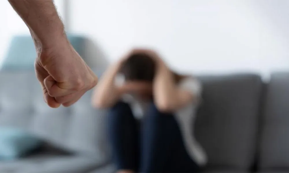 Στο ακουστικό το ΥΠΕΣ για έρευνες κατά Δημάρχων για ενδοοικογενειακή βία