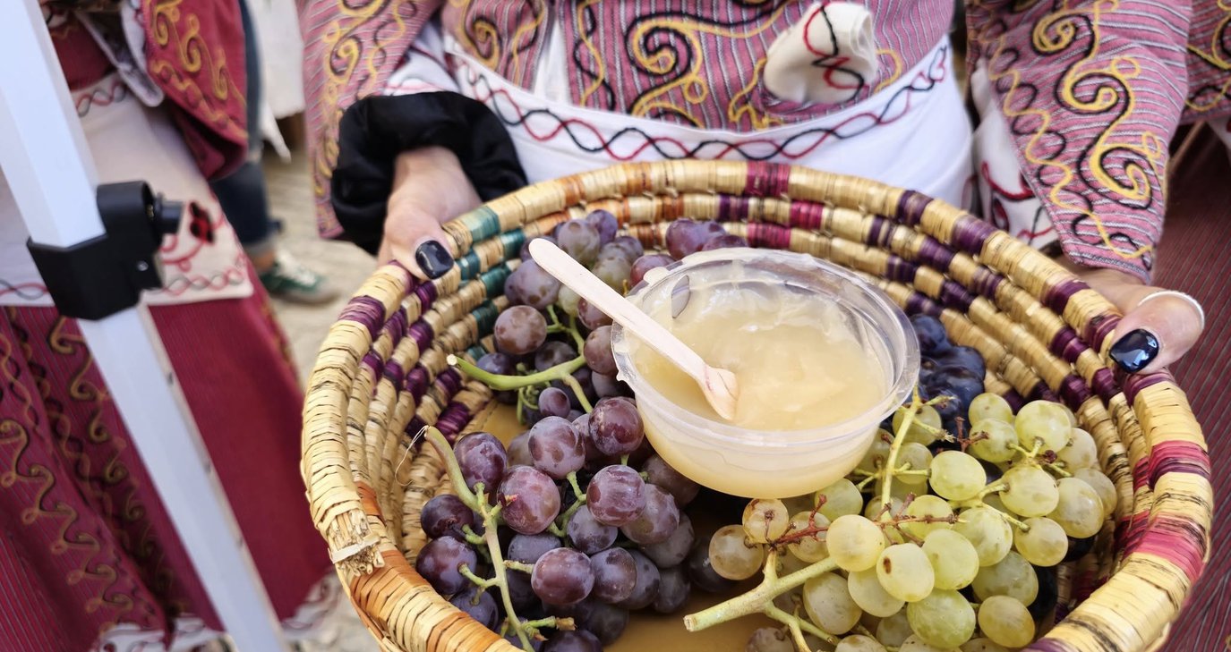 Tα 140 παραδοσιακά φεστιβάλ σε αγαπημένα χωριά για το 2026