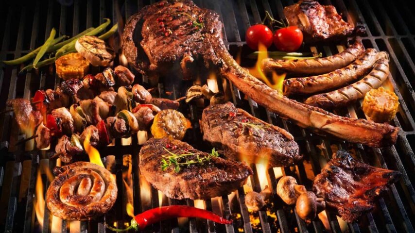 Τσικνοπέμπτη στο AMMOS: Απόκριες δίπλα στο κύμα