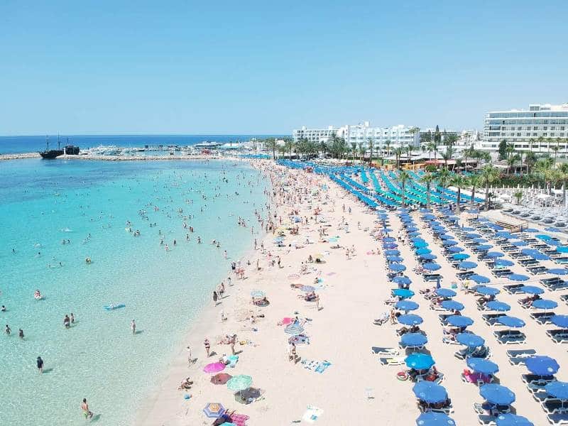 &Epsilon;&lambda;. &Alpha;&mu;&mu;ό&chi;&omega;&sigma;&tau;&omicron;&sigmaf;: Ί&sigma;&omega;&sigmaf; &kappa;&alpha;&lambda;ύ&tau;&epsilon;&rho;&omicron;, &alpha;&pi;ό &tau;&omicron;&upsilon;&rho;&iota;&sigma;&tau;&iota;&kappa;ή&sigmaf; ά&pi;&omicron;&psi;&eta;&sigmaf;, &tau;&omicron; 2026 &alpha;&pi;ό &tau;&omicron; 25 &ndash; &Epsilon;&upsilon;&omicron;ί&omega;&nu;&epsilon;&sigmaf; &omicron;&iota; &epsilon;&nu;&delta;&epsilon;ί&xi;&epsilon;&iota;&sigmaf; &gamma;&iota;&alpha; &tau;&eta; &nu;έ&alpha; &tau;&omicron;