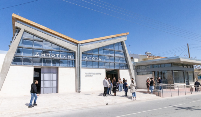 &Gamma;&iota;&alpha; 8&eta; &sigma;&upsilon;&nu;&epsilon;&chi;ή &chi;&rho;&omicron;&nu;&iota;ά &omicron; &Delta;ή&mu;&omicron;&sigmaf; &Alpha;&theta;&eta;έ&nu;&omicron;&upsilon; &beta;&rho;&alpha;&beta;&epsilon;ύ&epsilon;&tau;&alpha;&iota; &mu;&epsilon; &tau;&omicron; &beta;&rho;&alpha;&beta;&epsilon;ί&omicron; &Pi;&rho;ά&sigma;&iota;&nu;&eta; &Pi;ό&lambda;&eta; &tau;&eta;&sigmaf; &Kappa;ύ&pi;&rho;&omicron;&upsilon; &mu;&epsilon; &delta;&upsilon;&omicron; έ&rho;&gamma;&alpha; &tau;&omicron;&upsilon; (&phi;ώ&tau;&omicron;)