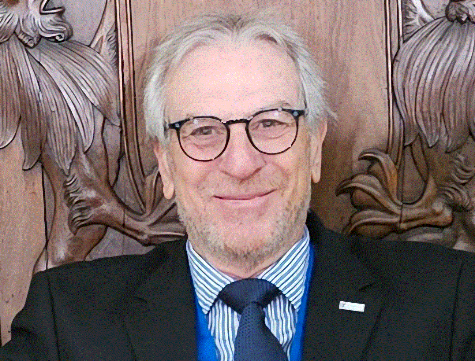 &Nu;έ&omicron;&sigmaf; &Gamma;&epsilon;&nu;&iota;&kappa;ό&sigmaf; &Delta;&iota;&epsilon;&upsilon;&theta;&upsilon;&nu;&tau;ή&sigmaf; &tau;&omicron;&upsilon; &Lambda;ά&rho;&nu;&alpha;&kappa;&alpha; 2030 o &Alpha;&nu;&delta;&rho;έ&alpha;&sigmaf; &Kappa;&alpha;&rho;&alpha;&kappa;&alpha;&tau;&sigma;ά&nu;&eta;&sigmaf;