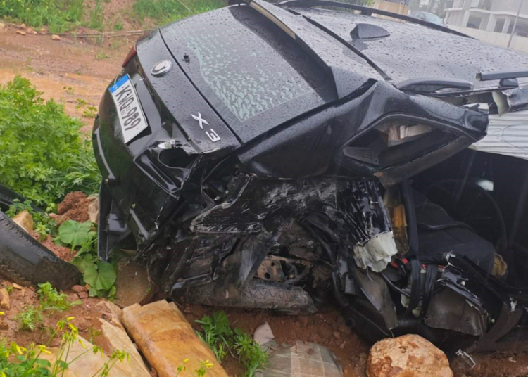 &Delta;ύ&omicron; &theta;ύ&mu;&alpha;&tau;&alpha; &tau;&eta;&sigmaf; &alpha;&sigma;&phi;ά&lambda;&tau;&omicron;&upsilon; &sigma;&rsquo; έ&xi;&iota; &mu;έ&rho;&epsilon;&sigmaf; &sigma;&tau;&eta;&nu; &epsilon;&lambda;&epsilon;ύ&theta;&epsilon;&rho;&eta; &epsilon;&pi;&alpha;&rho;&chi;ί&alpha; &Alpha;&mu;&mu;&omicron;&chi;ώ&sigma;&tau;&omicron;&upsilon;