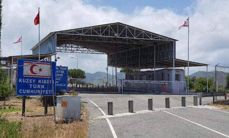 &Zeta;&eta;&tau;&omicron;ύ&nu; &epsilon;&pi;&alpha;&nu;&alpha;&pi;&rho;ό&sigma;&lambda;&eta;&psi;&eta; 230 &Alpha;&sigma;&tau;&upsilon;&phi;&upsilon;&lambda;ά&kappa;&omega;&nu; &sigma;&tau;&eta;&nu; &Tau;&eta;&lambda;&lambda;&upsilon;&rho;ί&alpha;: &laquo;&Phi;&theta;&eta;&nu;ό&tau;&epsilon;&rho;&omicron;&iota; &alpha;&pi;ό &tau;&omicron;&nu; &alpha;&phi;&theta;ώ&delta;&eta; &pi;&upsilon;&rho;&epsilon;&tau;ό&raquo;