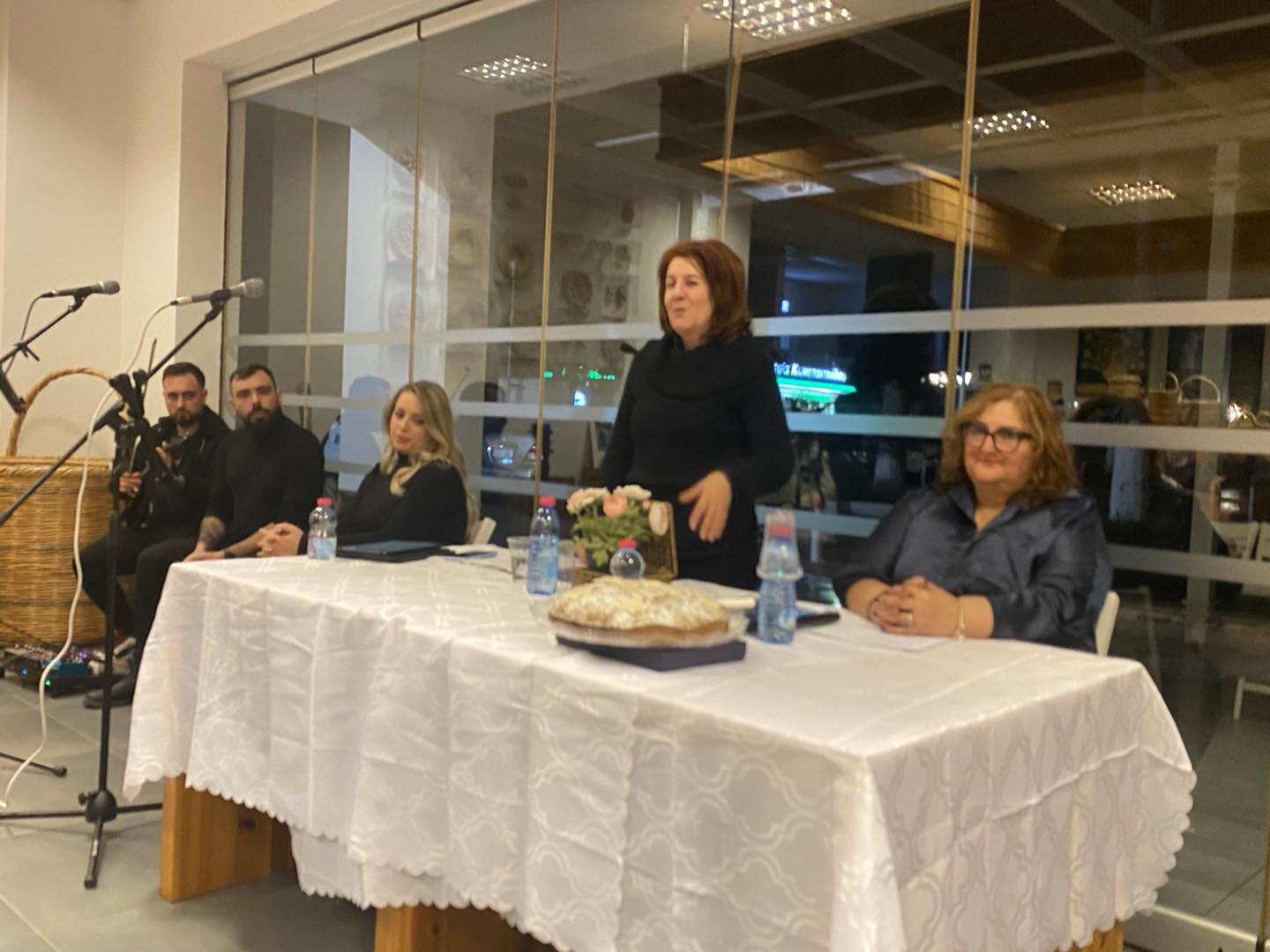 &Phi;&iota;&lambda;&omicron;&lambda;&omicron;&gamma;&iota;&kappa;ό &mu;&nu;&eta;&mu;ό&sigma;&upsilon;&nu;&omicron; &epsilon;&iota;&sigmaf; &mu;&nu;ή&mu;&eta; &tau;&omicron;&upsilon; &Sigma;&tau;&alpha;ύ&rho;&omicron;&upsilon; &Chi;&rho;&iota;&sigma;&tau;&omicron;&phi;ό&rho;&omicron;&upsilon; &mu;έ&lambda;&omicron;&upsilon;&sigmaf; &tau;&eta;&sigmaf; &Lambda;έ&sigma;&chi;&eta;&sigmaf; &Phi;&iota;&lambda;&alpha;&nu;&alpha;&gamma;&nu;&omega;&sigma;ί&alpha;&sigmaf; &Delta;.&Delta;. &Lambda;&iota;&beta;&alpha;&delta;&iota;ώ&nu; (&phi;ώ&tau;&omicron;)