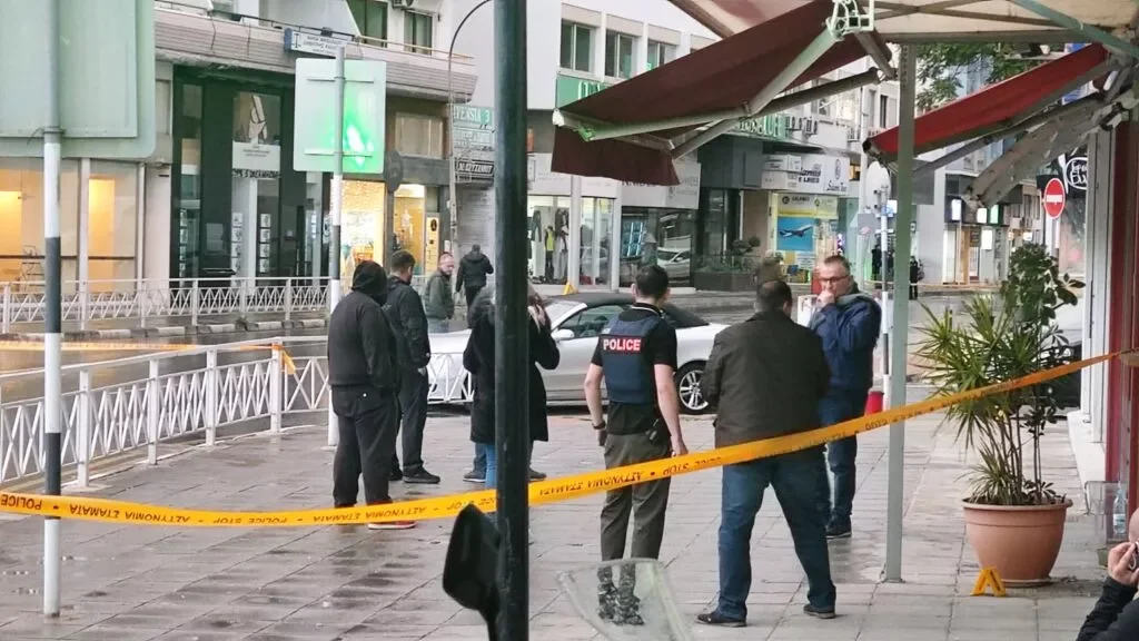 Λάρνακα: Βίντεο απίστευτης αγριότητας στο κινητού του 48χρονου -Έβαζε πιστόλι στο στόμα θυμάτων και τα απειλούσε