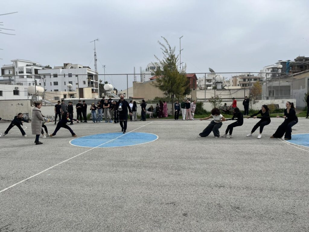 Η μέρα της Τσικνοπέμπτης στο Γυμνάσιο Δροσιάς γέμισε χαμόγελα, γέλια και όμορφες στιγμές (φώτο)
