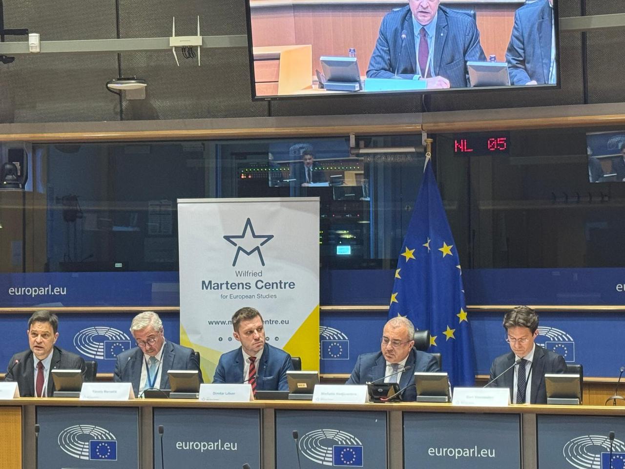 &Eta; &Kappa;&upsilon;&pi;&rho;&iota;&alpha;&kappa;ή &Alpha;&Omicron;&Zeta; &omega;&sigmaf; &pi;&upsilon;&lambda;ώ&nu;&alpha;&sigmaf; &epsilon;&nu;&epsilon;&rho;&gamma;&epsilon;&iota;&alpha;&kappa;ή&sigmaf; &alpha;&sigma;&phi;ά&lambda;&epsilon;&iota;&alpha;&sigmaf; &gamma;&iota;&alpha; &tau;&eta;&nu; &Epsilon;&Epsilon;