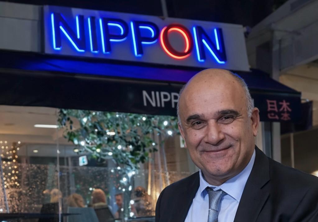 Παρέθεσε δείπνο ο Λούης Δημητρίου που ετοιμάζεται… για επιστροφή στην προεδρία της ΚΟΚ!