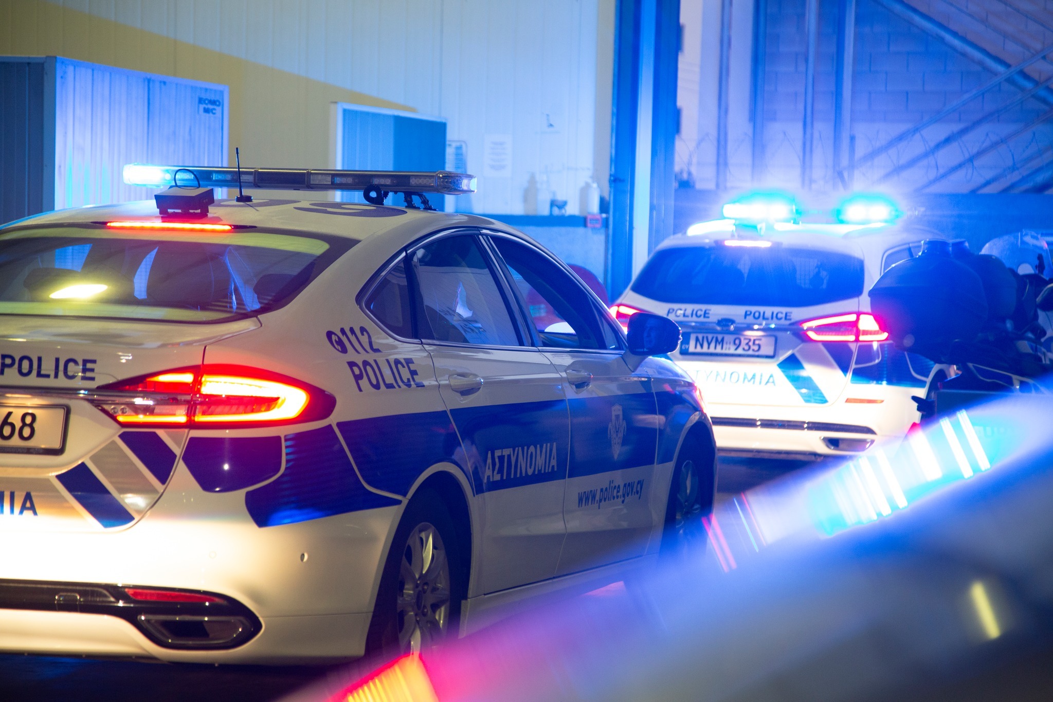 Ναρκωτικά, καλάσνικοφ και όπλα στη Λάρνακα: Πέντε προφυλακίσεις μετά από μεγάλη επιχείρηση της ΥΚΑΝ – Εξελίξεις και στην υπόθεση βασανιστηρίων στην Πύλα