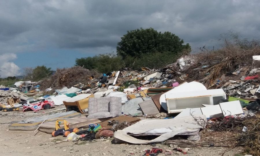 Διπλασιάζονται πρόστιμα για σκυβαλότοπους – «Έλεγχος σκουπιδιών από υπόκοσμο»