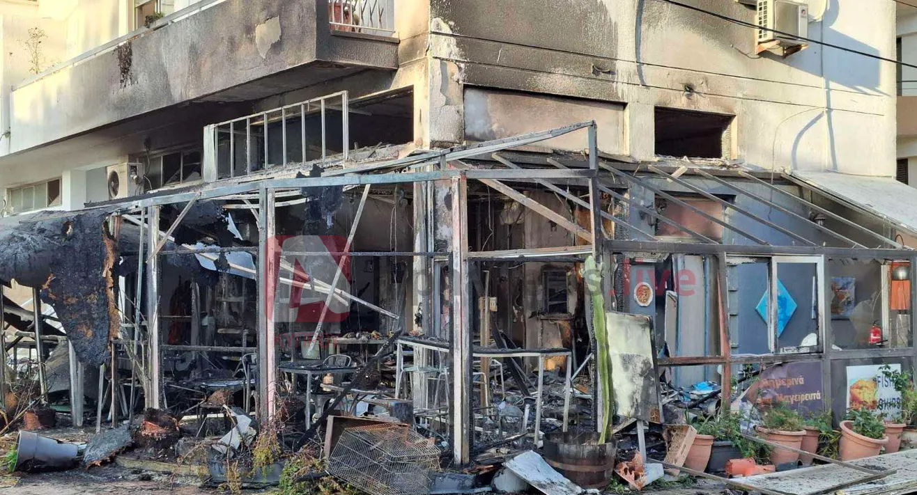 Στάχτη έγινε το εστιατόριο στη Λευκωσία, έρευνες για τα αίτια της έκρηξης