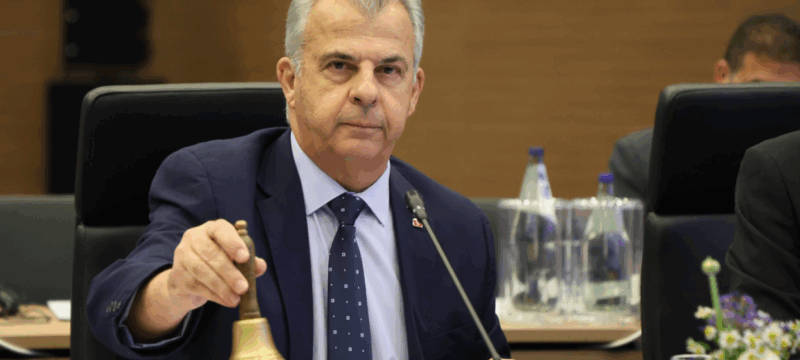 fitiris-ypoyrgos-dikaiosynis