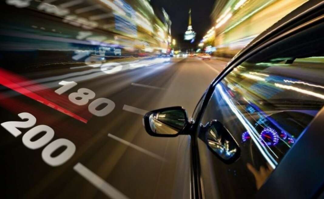 Χειροπέδες σε δύο – «Πετούσαν» στον αυτοκινητόδρομο με 200 χλμ