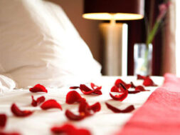 valentine-day-hotel-room
