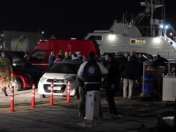 ÓÕÃÊÑÏÕÓÇ ÓÊÁÖÏÕÓ ÔÏÕ ËÉÌÅÍÉÊÏÕ ÌÅ ÓÊÁÖÏÓ ÄÉÁÊÉÍÇÔÙÍ ÐÏÕ ÌÅÔÅÖÅÑÅ ÌÅÔÁÍÁÓÔÅÓ  ÓÔÇÍ ×ÉÏ <br><br> ÖÙÔÏÃÑÁÖÏÓ ÊÙÓÔÁÓ ÁÍÁÃÍÙÓÔÏÕ :