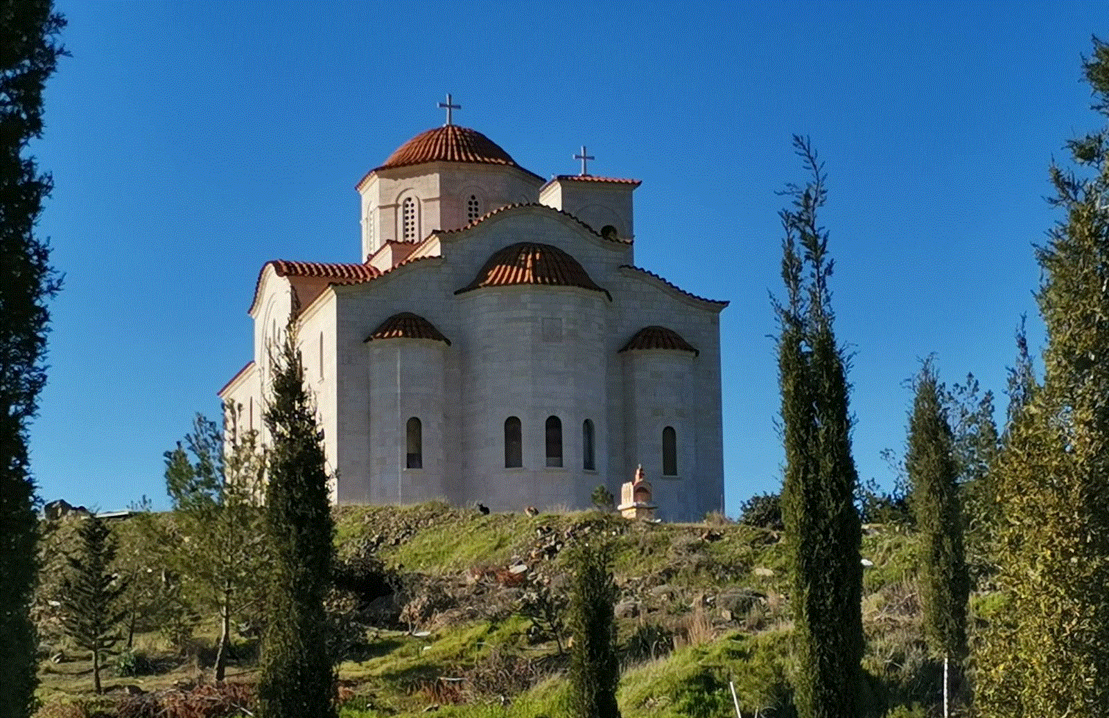 Αγρυπνία στον Εορτάζοντα Ιερό Ναό Αγίου Παρθενίου στους Τρούλλους (φώτο)
