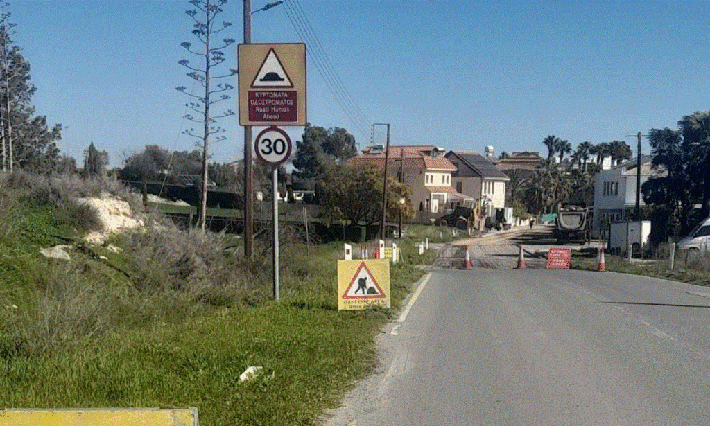 Ξεκίνησαν οι εργασίες συντήρησης δρόμων πρωταρχικής σημασίας στον Δήμο Αραδίππου  (φώτο)