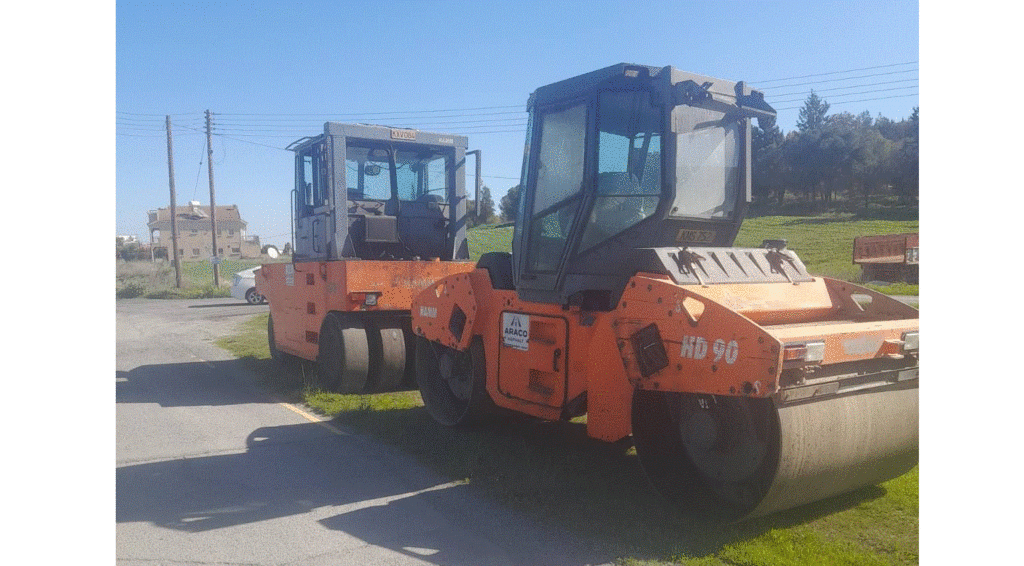 Συνεχίζονται οι εργασίες επιδιόρθωσης του ασφαλτικού οδοστρώματος με την  Λεωφόρο Αγίας Σοφίας στην Αραδίππου