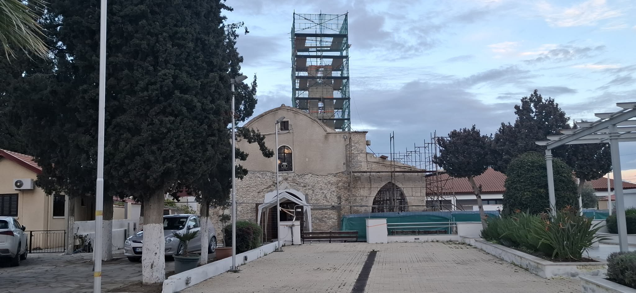 &Mu;&epsilon; &epsilon;&nu;&tau;&alpha;&tau;&iota;&kappa;&omicron;ύ&sigmaf; &rho;&upsilon;&theta;&mu;&omicron;ύ&sigmaf; &omicron;&iota; &epsilon;&rho;&gamma;&alpha;&sigma;&iota;έ&sigmaf; &sigma;&tau;&omicron;&nu; &Iota;&epsilon;&rho;ό &Nu;&alpha;ό &tau;&eta;&sigmaf; &Alpha;&gamma;ί&alpha;&sigmaf; &Pi;&alpha;&rho;&alpha;&sigma;&kappa;&epsilon;&upsilon;ή&sigmaf; &sigma;&tau;&omicron; &Delta;.&Delta;. &Lambda;&iota;&beta;&alpha;&delta;&iota;ώ&nu; &gamma;&iota;&alpha; &alpha;&pi;&omicron;&kappa;&alpha;&tau;ά&sigma;&tau;&alpha;&sigma;&eta; &tau;&omicron;&upsilon; &Iota;&epsilon;