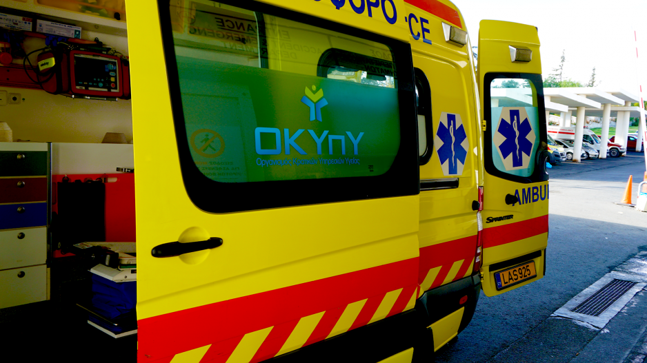 &Epsilon;&rho;&gamma;&alpha;&tau;&iota;&kappa;ό &alpha;&tau;ύ&chi;&eta;&mu;&alpha; &sigma;&tau;&omicron; &Pi;&alpha;&rho;&alpha;&lambda;ί&mu;&nu;&iota; &ndash; &Mu;&epsilon; &kappa;&rho;&alpha;&nu;&iota;&omicron;&epsilon;&gamma;&kappa;&epsilon;&phi;&alpha;&lambda;&iota;&kappa;ή &kappa;ά&kappa;&omega;&sigma;&eta; &delta;ύ&omicron; &epsilon;&rho;&gamma;&alpha;&zeta;ό&mu;&epsilon;&nu;&omicron;&iota;