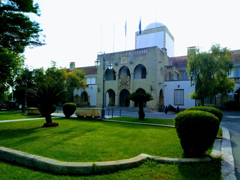 &Sigma;&tau;&omicron; &Upsilon;&pi;&omicron;&upsilon;&rho;&gamma;&iota;&kappa;ό &sigma;ή&mu;&epsilon;&rho;&alpha; &omicron;&iota; &alpha;&pi;&omicron;&phi;ά&sigma;&epsilon;&iota;&sigmaf; &gamma;&iota;&alpha; &Mu;&eta;&chi;&alpha;&nu;&iota;&sigma;&mu;ό &Pi;&omicron;&lambda;&iota;&tau;&iota;&kappa;ή&sigmaf; &Pi;&rho;&omicron;&sigma;&tau;&alpha;&sigma;ί&alpha;&sigmaf;